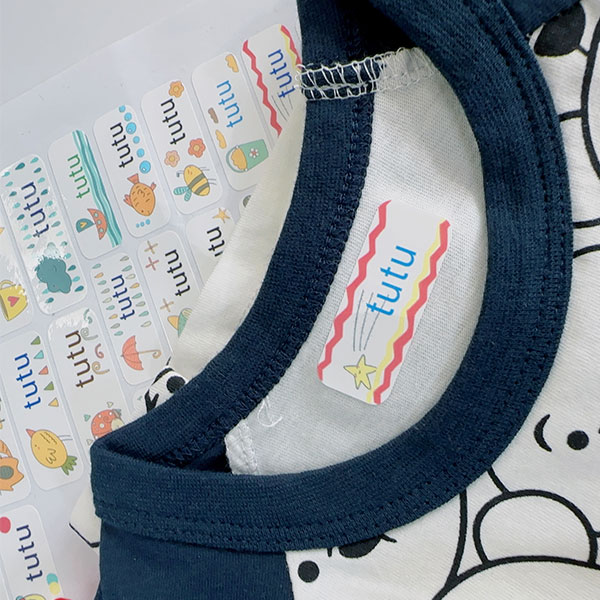 空白の名前のステッカー